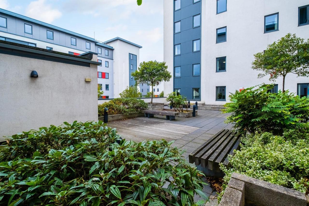 1 Night Free Comfortable Ensuite Rooms, Gillingham - Sk Hoo Extérieur photo